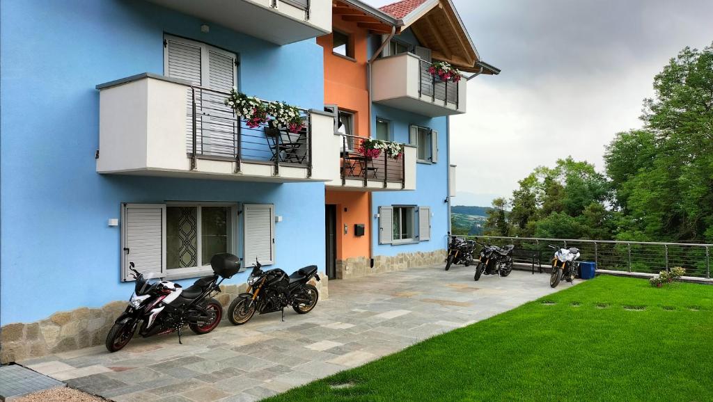 Agritur La Fenice — facciata principale a Novella, Val di Non